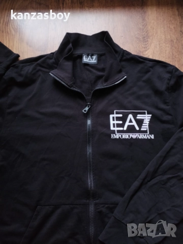 ea7 emporio armani - страхотно мъжко горнище ХЛ КАТО НОВО, снимка 3 - Спортни дрехи, екипи - 52458276