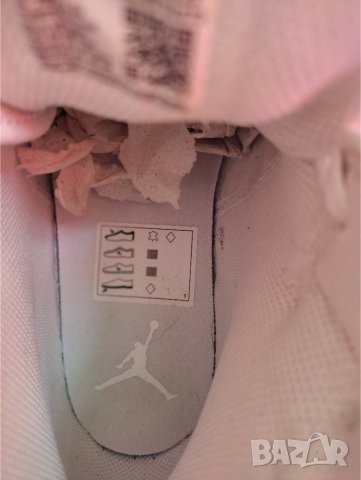 Нови оригинални Маратонки Nike Air Jordan -44 естествена кожа, снимка 2 - Маратонки - 40620498