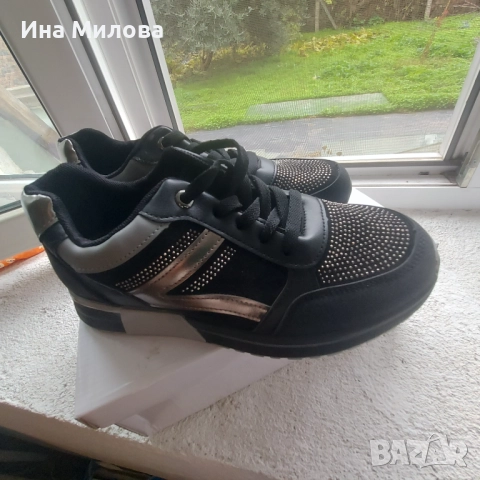 Маратонки дамски