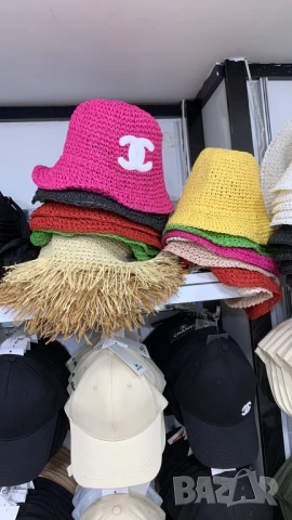 плажни шапки/ каперси miu miu celine loewe , снимка 2 - Шапки - 50970350