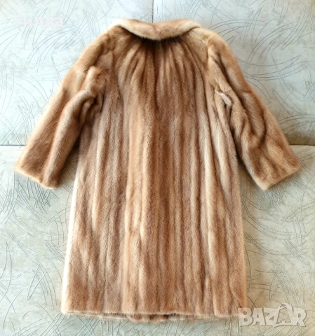 манто от норка / визон Италия М, снимка 8 - Палта, манта - 52427851