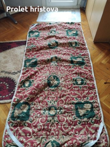 Фирмена постелка, истинска вълна-за зимата, памук за лятото. 7 магнитни ленти