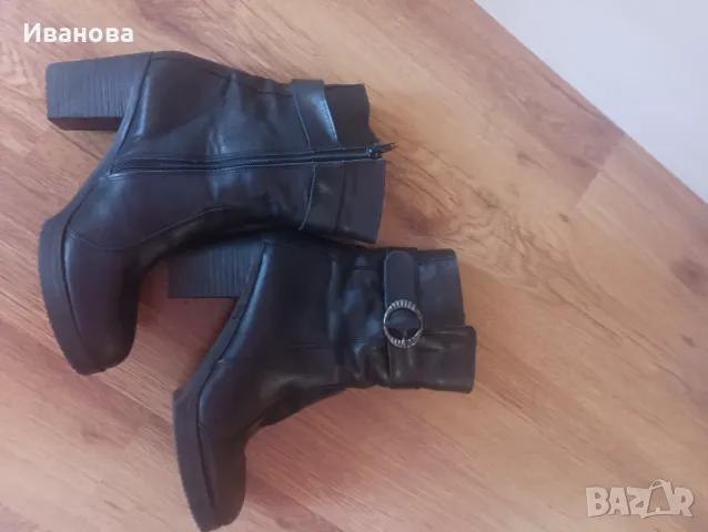 Топли дамски боти от естествена кожа 39 номер -20лв.