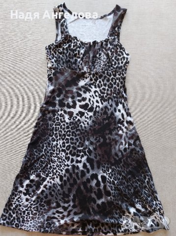 Красива рокля М размер - 15 лв.