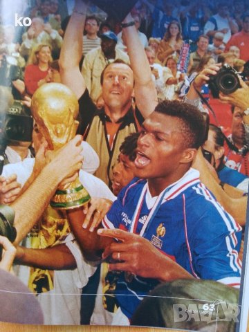 Футболно списание Chelsea Fc, снимка 3 - Списания и комикси - 51276458