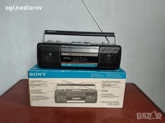 Радиокасетофон Sony