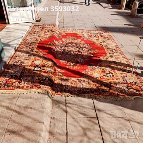 голям килим ,тип персийски , снимка 3 - Килими - 44890867