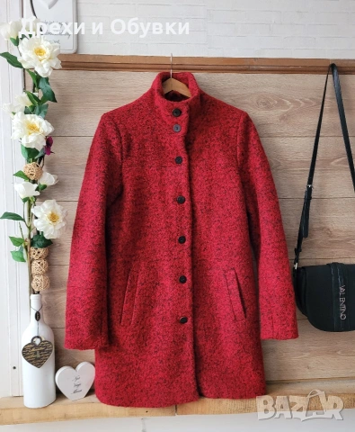 Червено палто вълна