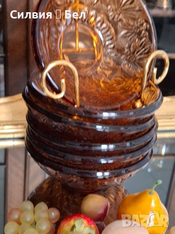 Винтидж комплект от 6 купички- пресовано стъкло , снимка 10 - Чинии - 52018849