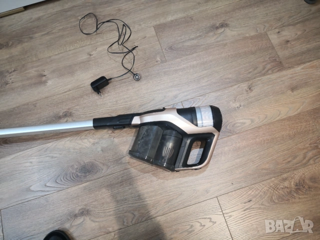 Прахосмукачка PHILIPS SpeedPro Max FC6826, снимка 4 - Прахосмукачки - 53357770