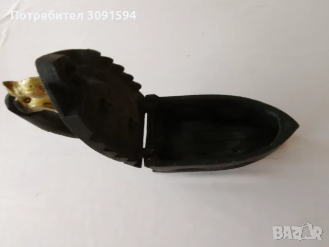 Стара чугунена ютия на жар, снимка 4 - Други ценни предмети - 51290285