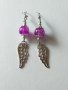 Нежни обици в пурпурно лилаво и медальони Ангелски крила в цвят сребро , снимка 1