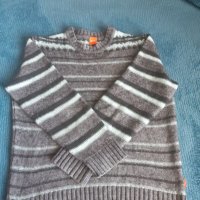 Оригинален пуловер HUGO BOSS , снимка 1 - Блузи с дълъг ръкав и пуловери - 39738208