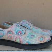 Нови дамски обувки , снимка 1 - Дамски ежедневни обувки - 37446005