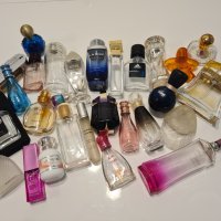 Празни шишенца от парфюми, снимка 2 - Колекции - 43107049