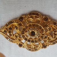 Стара позлатена брошка, снимка 1 - Антикварни и старинни предмети - 44016105