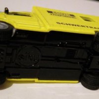 Жълт камион - бус линейка на сику / Siku, снимка 3 - Колекции - 14066760
