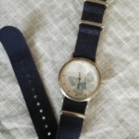 Дамски часовник с верижка от плат, снимка 1 - Дамски - 32736755