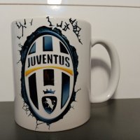 Бяла порцеланова чаша на Ювентус / Juventus, снимка 1 - Чаши - 37122892