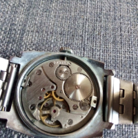 Руски механичен часовник ЗИМ, снимка 3 - Антикварни и старинни предмети - 44912336