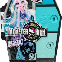 Кукла Monster High Lagoona Blue с гардероб с 15 изненадващи модни аксесоара, снимка 5 - Кукли - 43972365