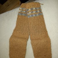 Ръчно плетени детски чорапи от вълна, снимка 1 - Чорапи - 38657070