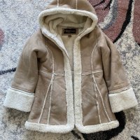 Палто за момиченце 6 години, снимка 1 - Детски якета и елеци - 43166888