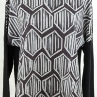 Черна дамска блуза с принт в бяло и сиво марка La Aurora XL/2XL, снимка 2 - Блузи с дълъг ръкав и пуловери - 26622452