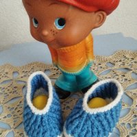 плетени бебешки терлички , снимка 4 - Бебешки чорапи - 44128760