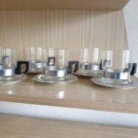 Ретро чаши за чай от йенско стъкло с метални подложки, снимка 1 - Сервизи - 35069921