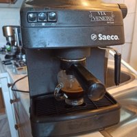Кафе машина Саеко Виа Венето с месингова ръкохватка с крема диск, работи перфектно , снимка 1 - Кафемашини - 37769762