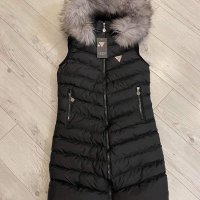 Дамски елек GUESS, снимка 1 - Елеци - 43162555