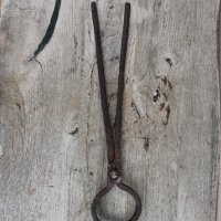 Старинни ковашки клещи от ковано желязо , снимка 3 - Антикварни и старинни предмети - 34661355