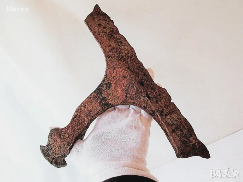 Древна, много стара Военна желязна  бойна брадва, снимка 1