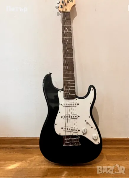 Fender Squier Mini Stratocaster-Детска китара, снимка 1