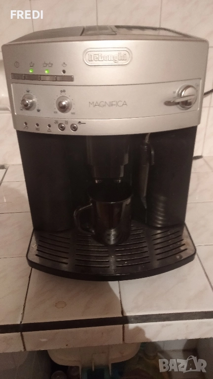 Delonghi кафе машина Magnifica, използвана, снимка 1