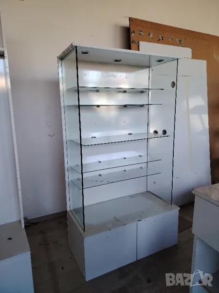 витрина , снимка 1