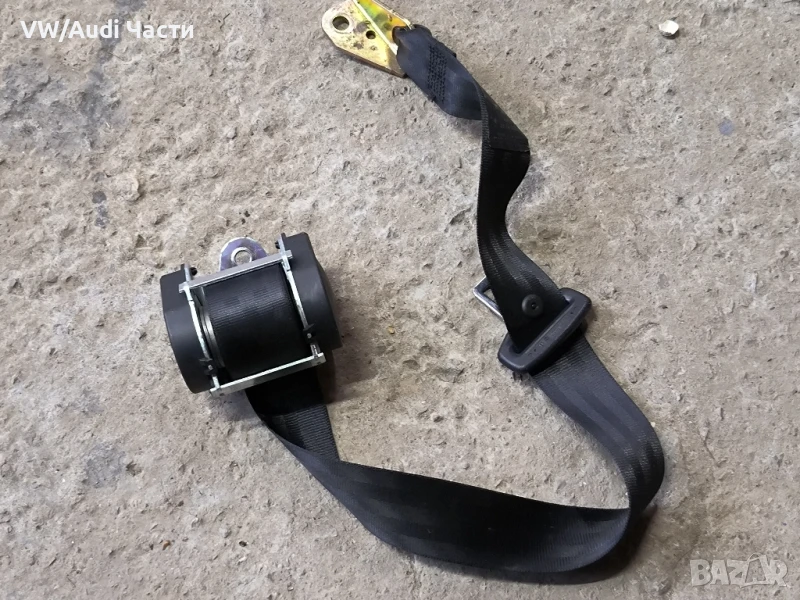 Заден ляв предпазен колан за Голф 5 Пасат Джета VW Golf 5 Passat Touran Jetta 1K6857805D, снимка 1