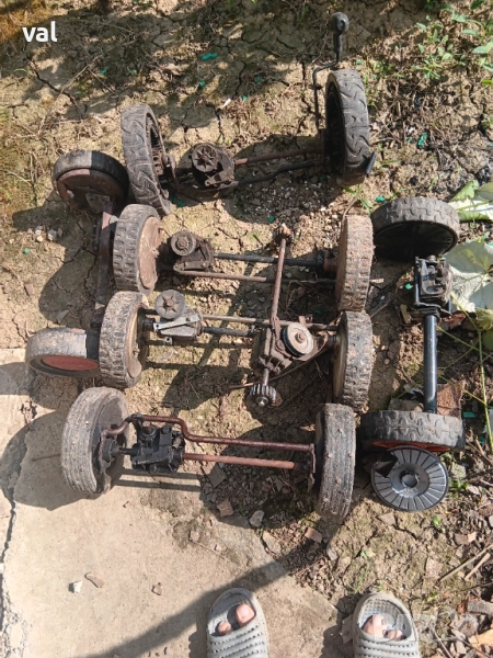 Продават се, снимка 1