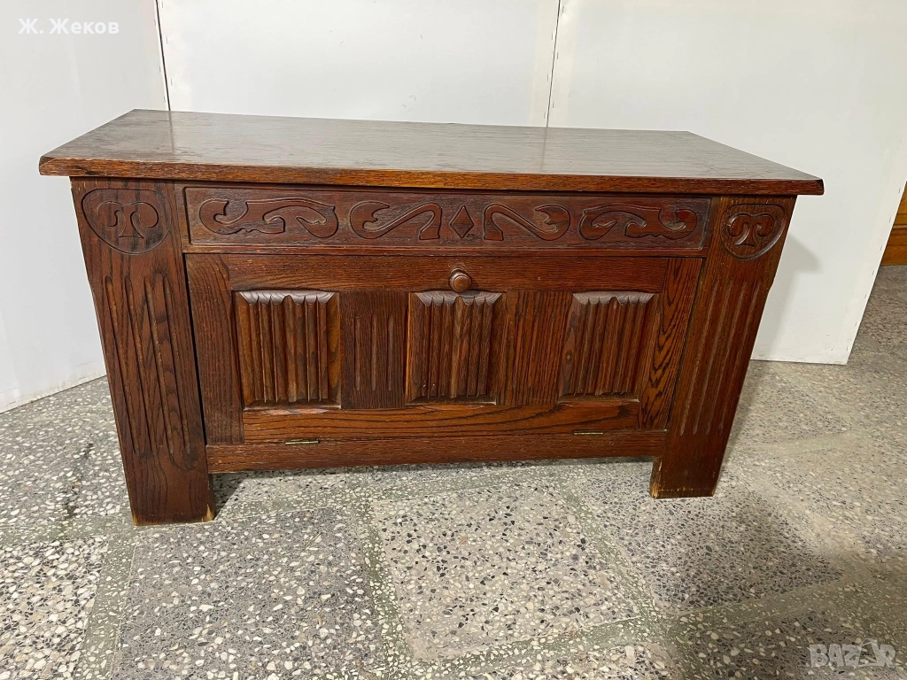 Масивен шкаф, снимка 1