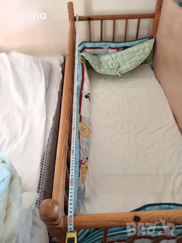Продавам детско креватче от дърво