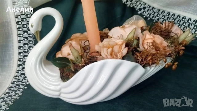 Свещник лебед