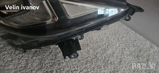 ляв фар тойота рав 4, снимка 2 - Части - 52668969