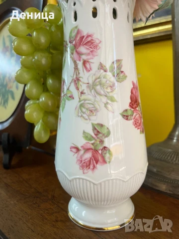 Aynsley  “Elizabeth Rose”🌹  Фин английски порцелан Ваза с дантела💗 , снимка 4 - Вази - 51174349