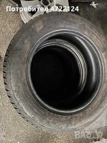 Зимни гуми 205/60/16 Dunlop, снимка 2 - Гуми и джанти - 53268940