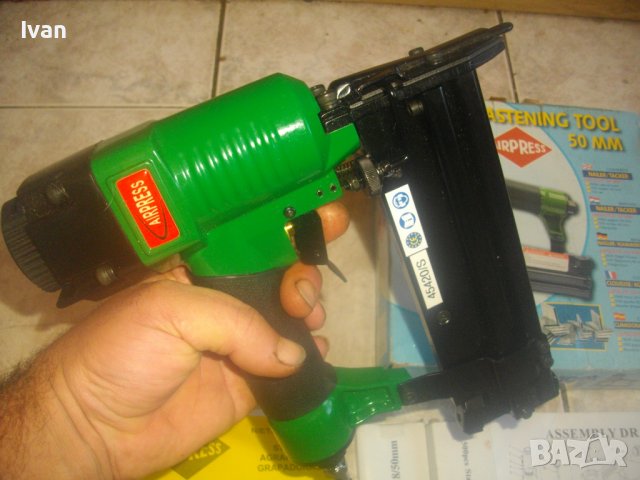 Пневматичен Нов Холандски Комбиниран Такер-Скоби 40мм/Пирони 50мм-Консумативи 1500бр-AIRPRESS-Профи