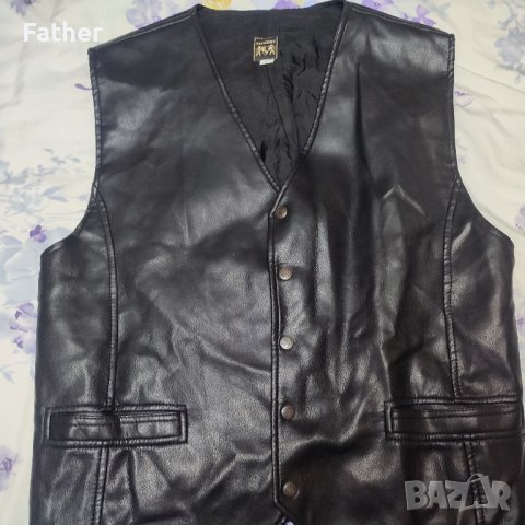 Кожени елеци размери M и L