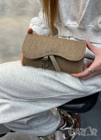 портмонета в кутия christian dior , снимка 6 - Портфейли, портмонета - 51321018