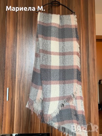 Zara вълнен шал, отличен, снимка 1 - Шалове - 43281554