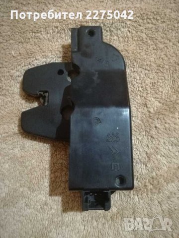 Брава заден капак Пежо 307 хечбек